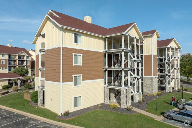 Around half of the residents in South Branson choose to rent apartments.