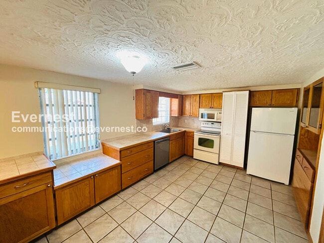 2127 Erin Dr, Holiday, FL 34690 - photo 3