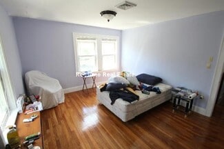 52 Lane Park, Boston, MA 02135