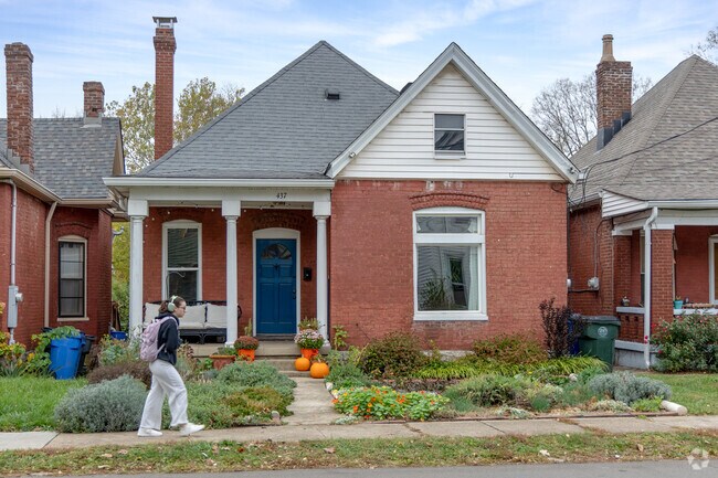 North Limestone has a Walk Score® of 69 out of 100.