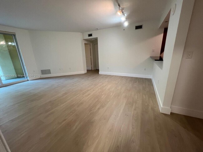 Toscano Condo unit 512N, Miami, FL 33156 - photo 4