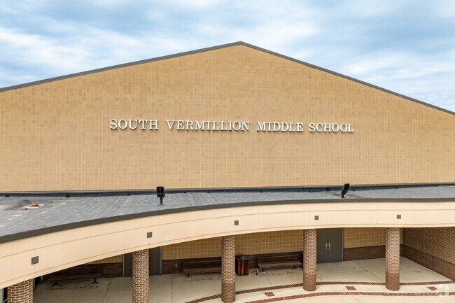 South Vermillion Public Middle School main property sign.