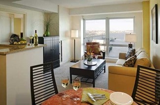 1 Park Ln Unit J-0516, Boston, MA 02210