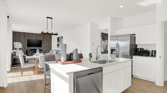 2320 Dillon Dr, Greenfield, IN 46140 - photo 5