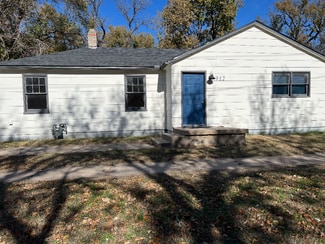 912 E Skinner St, Wichita, KS 67211