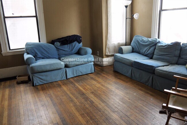 12 Saunders St, Boston, MA 02134 - photo 5