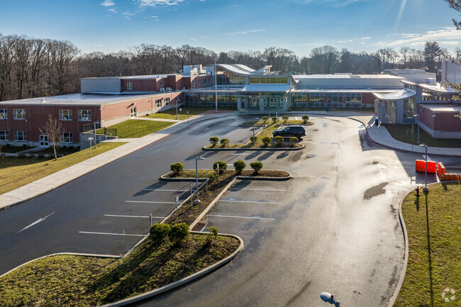 Cedarbrook Middle School has plenty of parking for teachers and parents.