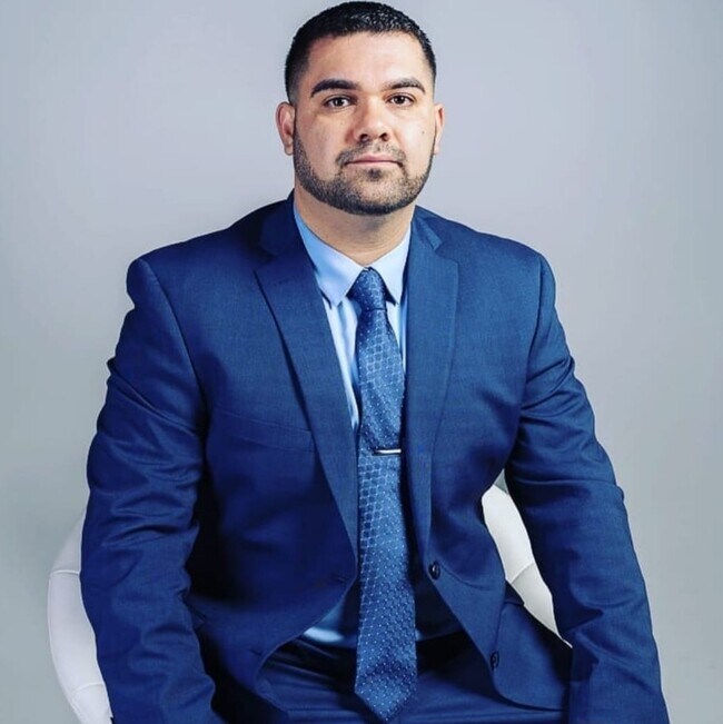 Agent Photo