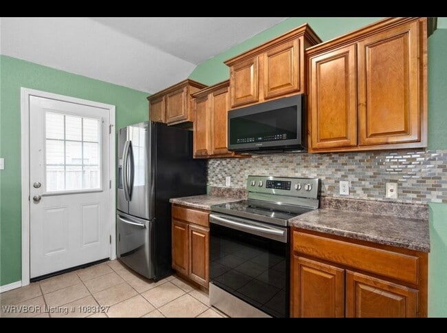 2410 Ridgeway Ln, Barling, AR 72923 - photo 5