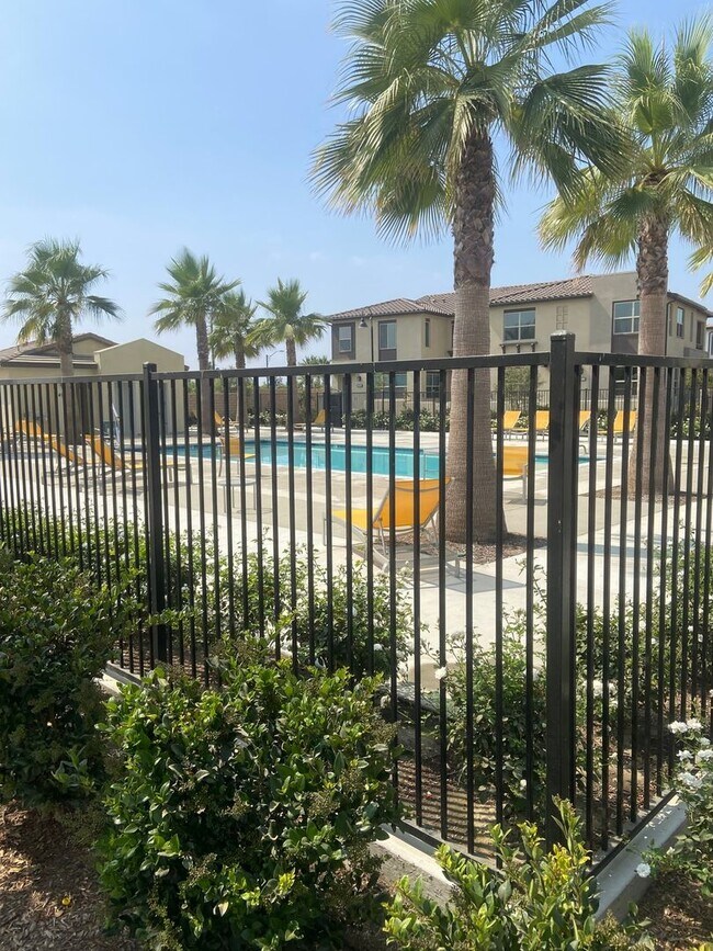 4370 S Alegre Privado, Ontario, CA 91761 - photo 3