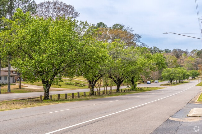 Running through Crestwood South Highway 78 is locally known as Crestwood Boulevard.