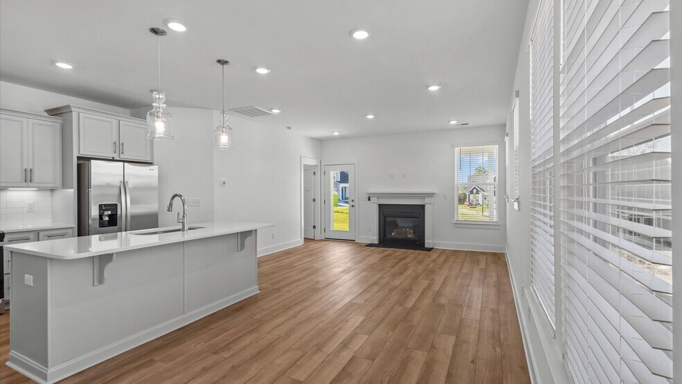 216 Snowmill Rd unit 37544246, Woodruff, SC 29388 - photo 1