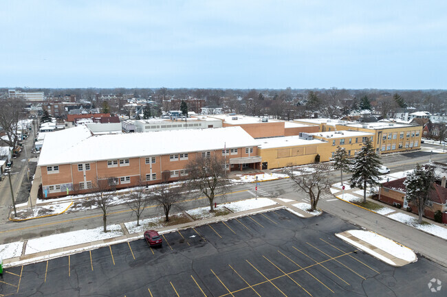 Heritage Middle School has a student-teacher ratio of 11 to 1.