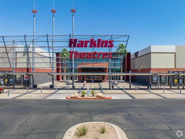 Superstition Springs offers an unlimited number of entertainment options in the East Valley.