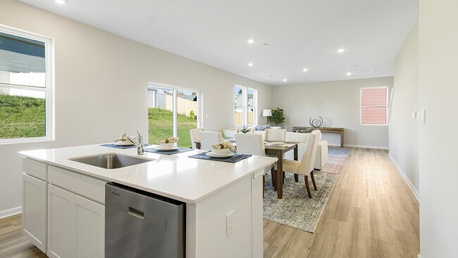 922 Bunker Ct, Maidsville, WV 26541 - photo 6