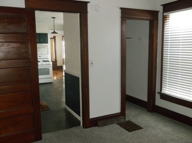 732 W Liberty St unit 2, Rome, NY 13440 - photo 4