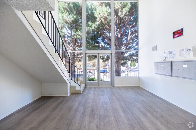 BEAUTIFUL REMODELED 1 AND 2 BEDROOM UNITS IN PRIME LOCATION, North Hollywood, CA 91605 - photo 5