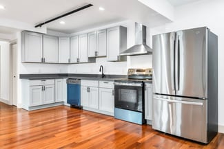 2 Charles St Unit 302, Methuen, MA 01844