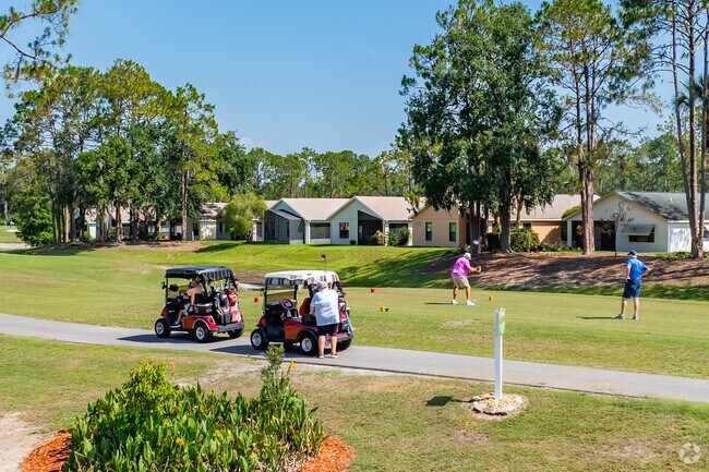 Hunters Ridge has several great golf courses to choose from.
