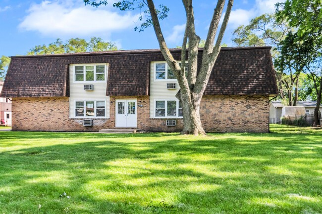 3709 James St unit 2, McHenry, IL 60050 - photo 3