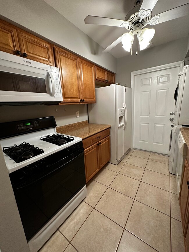 240 SW 7th St unit 100, Boca Raton, FL 33432 - photo 3