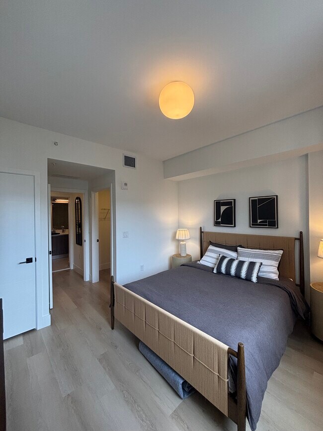 2578 NE 182nd Terrace unit A09, North Miami Beach, FL 33160 - photo 6