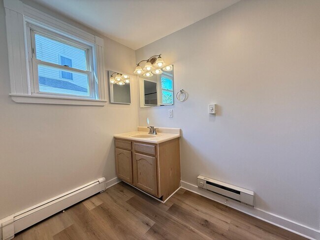 208 Main St unit 210, Somersworth, NH 03878 - photo 5