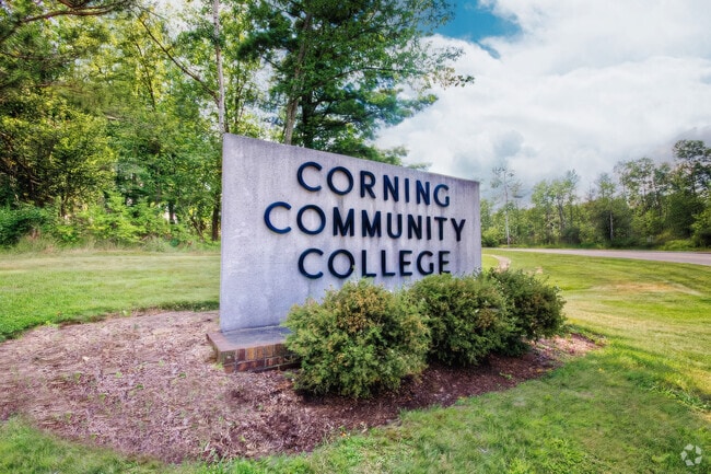 SUNY Corning Community College has around 3,700 students enrolled as of 2022.