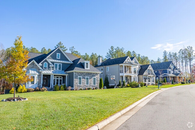 Large single family homes are common in Moseley.