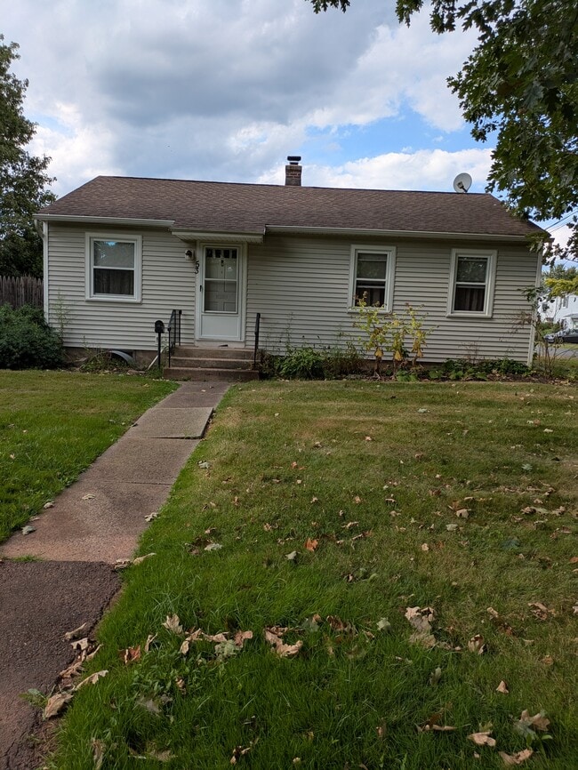 53 Fairview Dr, Berlin, CT 06037