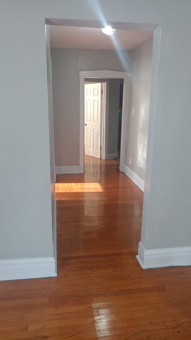 4918 W 18th St Unit 1, Chicago, IL 60804