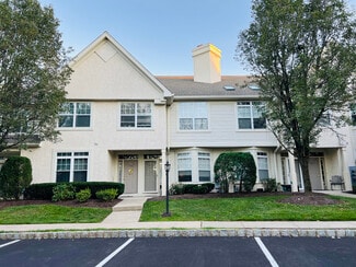 305 Dresher Woods Dr Unit 305, Dresher, PA 19025