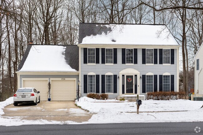Colonial Revival homes in Tall Oaks Crossing are all the rage.
