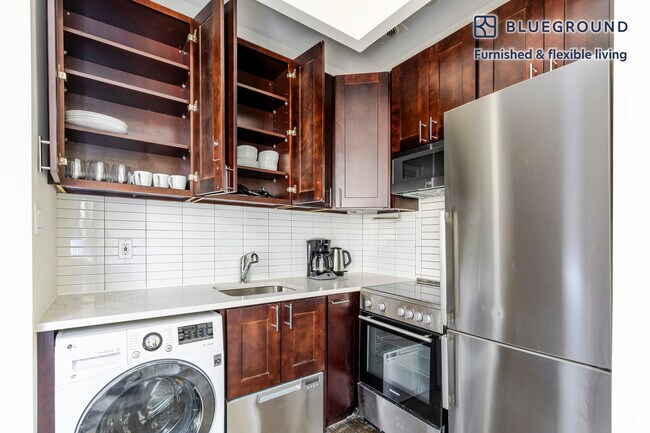 223 Mott St unit FL4-ID1974, New York, NY 10012 - photo 7