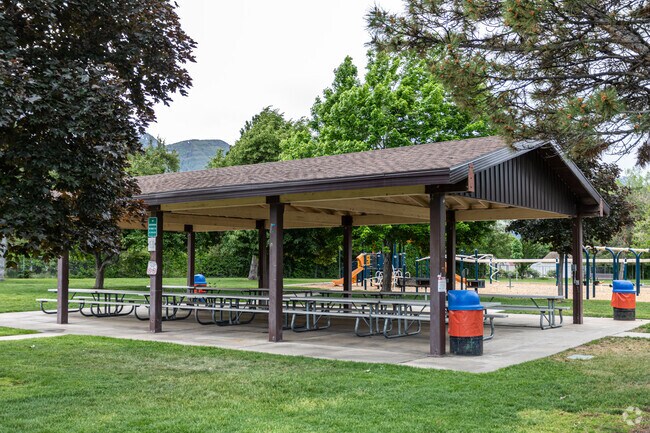 Parks in Cascade feature pavilions, playgrounds, and open green spaces for families.