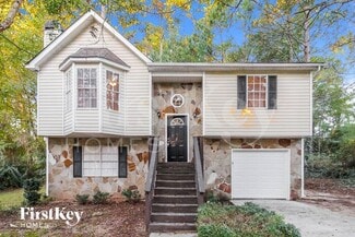 1237 Regal Heights Dr, Lithonia, GA 30058