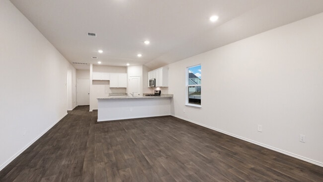 416 Sandringham Loop, Kyle, TX 78640 - photo 3