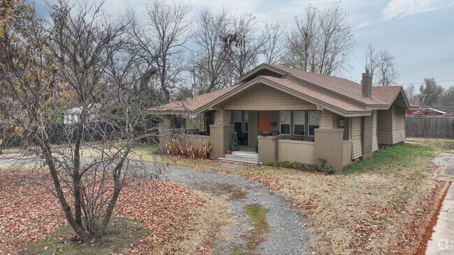 Cozy bungalows are one of many architectural styles found in Stroud.