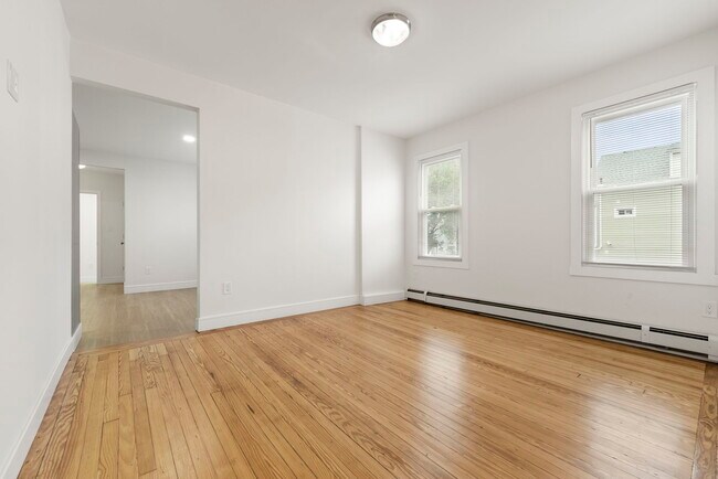 196 2nd St unit 2, Newark, NJ 07107 - photo 3