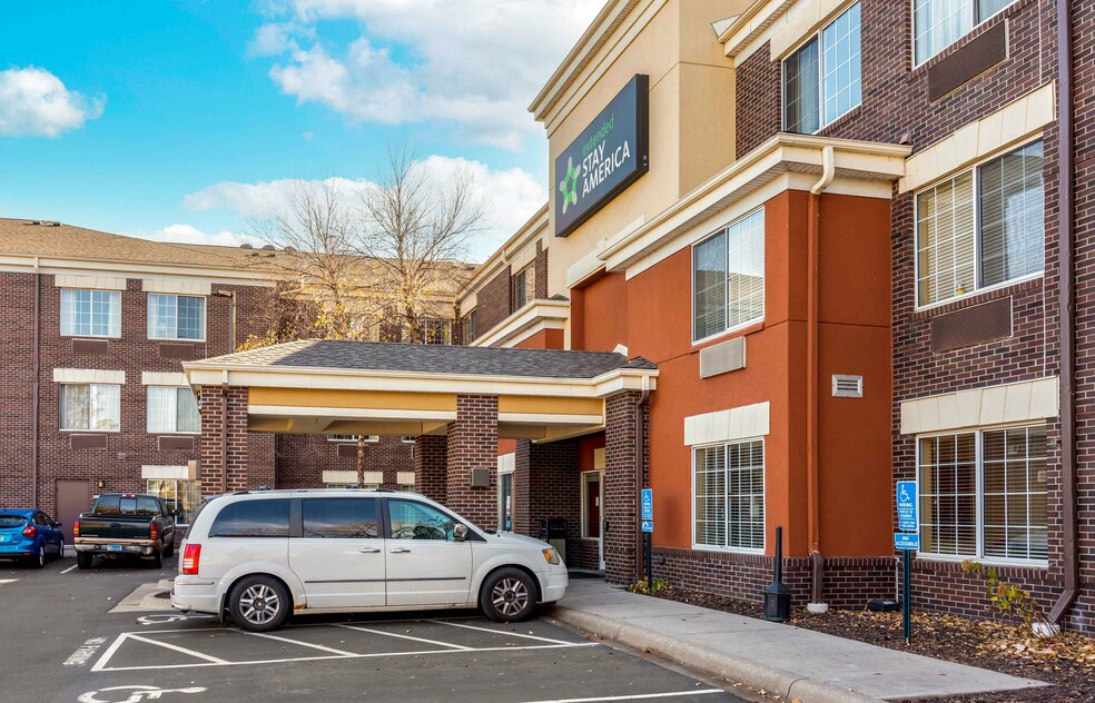 11905 Technology Dr, Eden Prairie, MN 55344 - photo 1