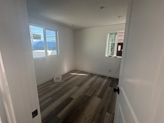 3006 S Palm Grove Ave unit 2, Los Angeles, CA 90016 - photo 4