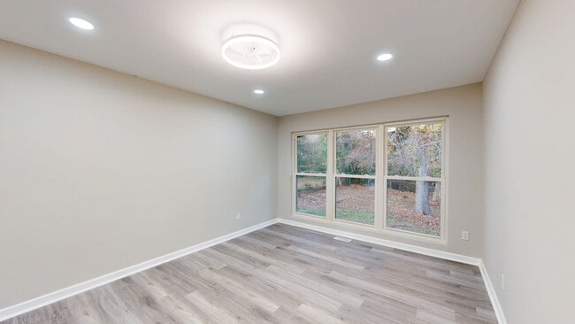 3489 Creighton Rd SW, Atlanta, GA 30331 - photo 3