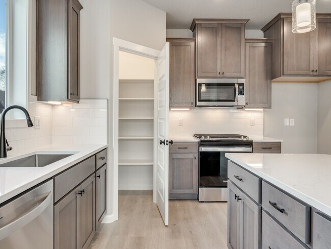 10703 NE 109th Way, Vancouver, WA 98662 - photo 7