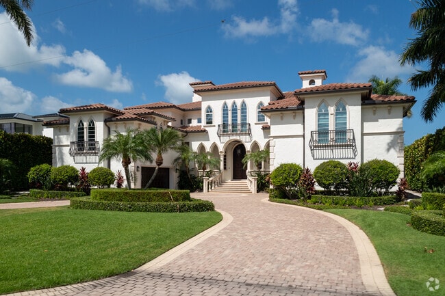 High end mansions can be found along the Bay side of Royal Harbor.