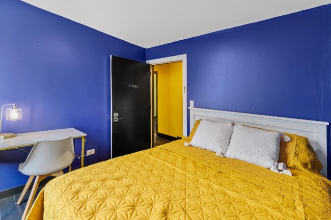 115 Nippersink Blvd unit 203, Fox Lake, IL 60020 - photo 4