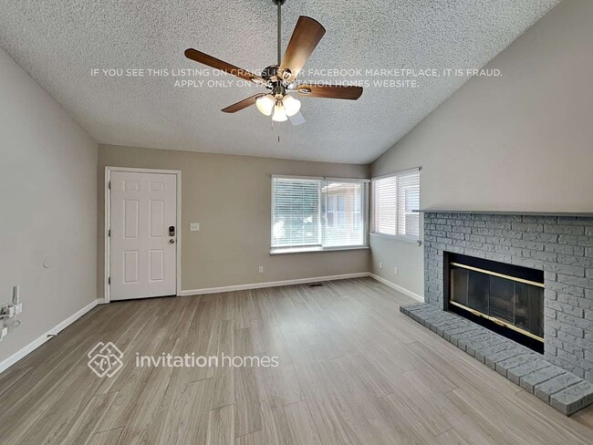 4107 S Lewiston Cir, Aurora, CO 80013 - photo 5