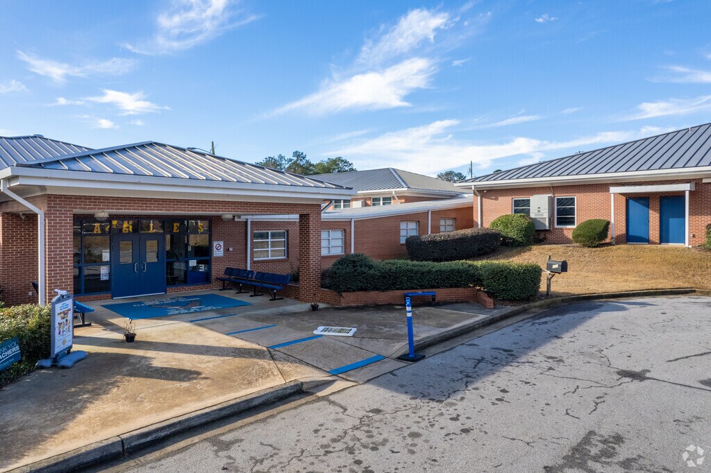 Anne Street Elementary School serves around 324 students daily.