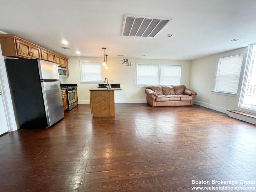 178 Hillside St unit 3, Roxbury Crossing, MA 02120 - photo 1