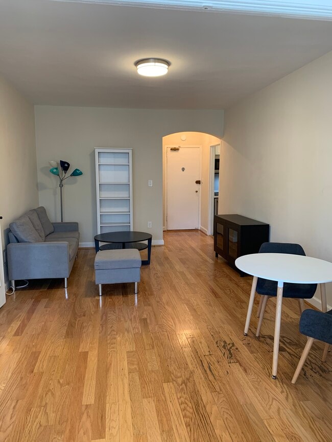 General Scott Apartments unit 3, Washington, DC 20036 - photo 7