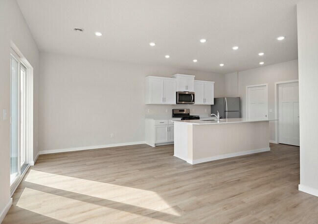 8266 Walnut St unit 37002095, Clear Lake, MN 55319 - photo 5